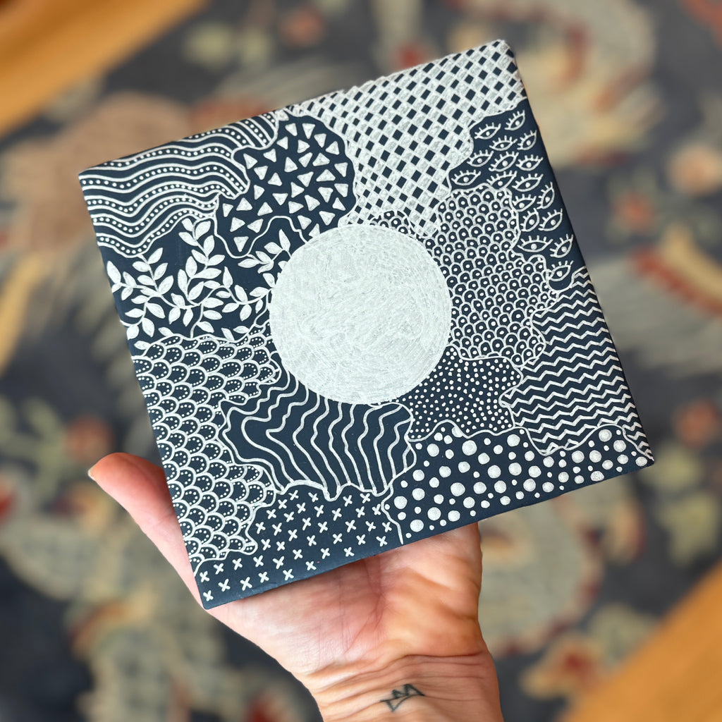 TILE - Moon